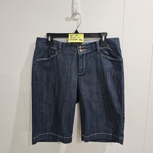 Eddie Bauer Women's Blue Denim Bermuda Shorts Size 8 Stretch Cuffed Dark Wash